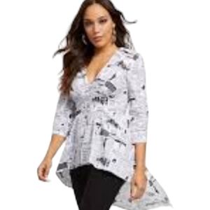 New York & Company Black and White Tunic Top